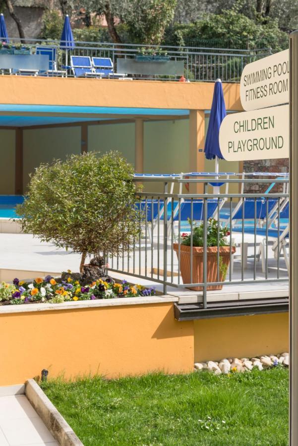 Hotel Drago - Garda Lake Collection Бренцоне-суль-Гарда Екстер'єр фото